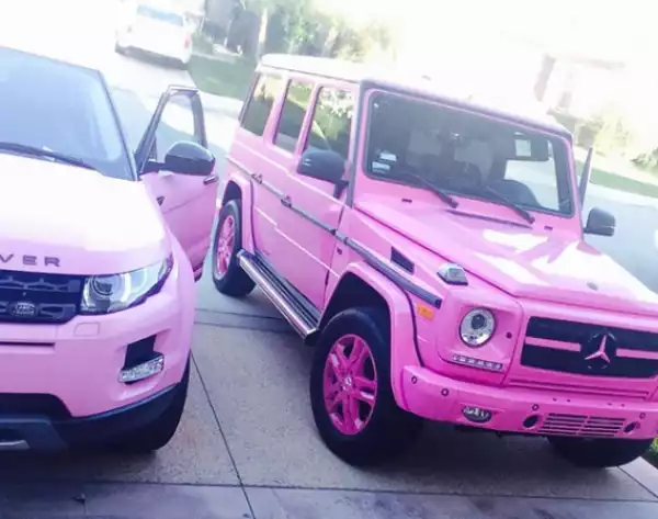 Dencia Shows Off Her Two Pinky Machines (Cars)