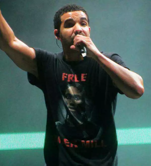 Drake Grabs Four Awards At BET Hip Hop Awards 2014 | See Full List