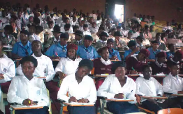 Ebola: Doctors reject Sept 22 schools’ resumption date