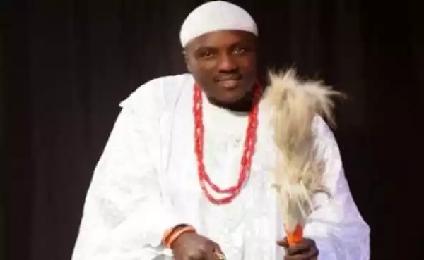 Fuji star, Saheed Osupa reportedly buys land for all his band members