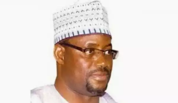 Niger state deputy gov decamps from PDP to APC