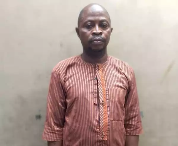 Police Parade Suspected Ritualist With Human Head in Ibadan (Photo)