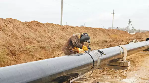 BREAKING!!! There Is A Massive Gas Pipeline Leakage In Ikeja Area – Alert Your Friends & Family