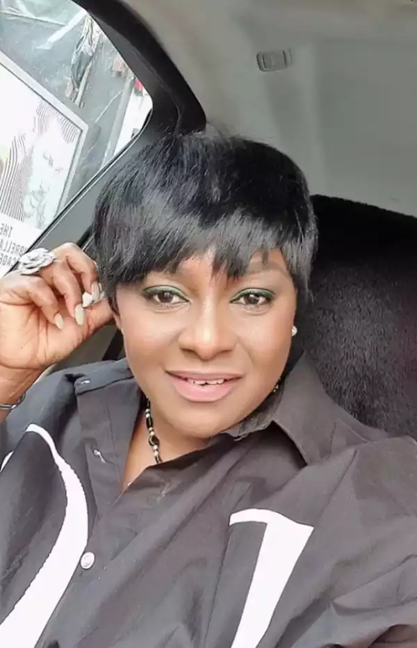 “Dress Decently To Avoid Harassment,” Actress Reacts To Disgusting Video Of An ‘Agbero’ Harassing A Girl In Oshodi