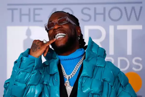 Did I Pull an Omah Lay on Your Girl? Because I Can, Smile More Before You Lose Am - Burna Boy Tells Male Fan at His Show (Video)