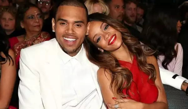 Rihanna Tells Oprah Winfrey She Still Loves Chris Brown And They Are Friends Again