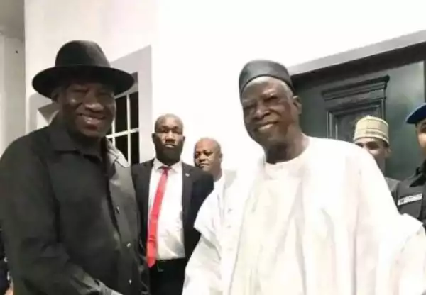 Jonathan Secretly Submits APC Presidential Nomination Form - Sahara Reporters