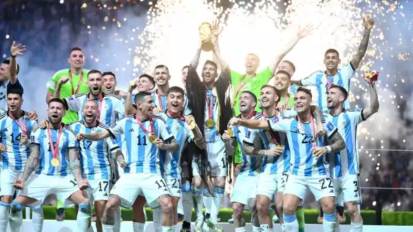 Watch the moment Argentina and Lionel Messi are crowned World Cup champions (Video)