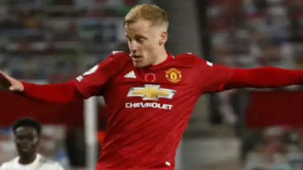 Agents offer Man Utd pair Van de Beek, Pogba to Barcelona