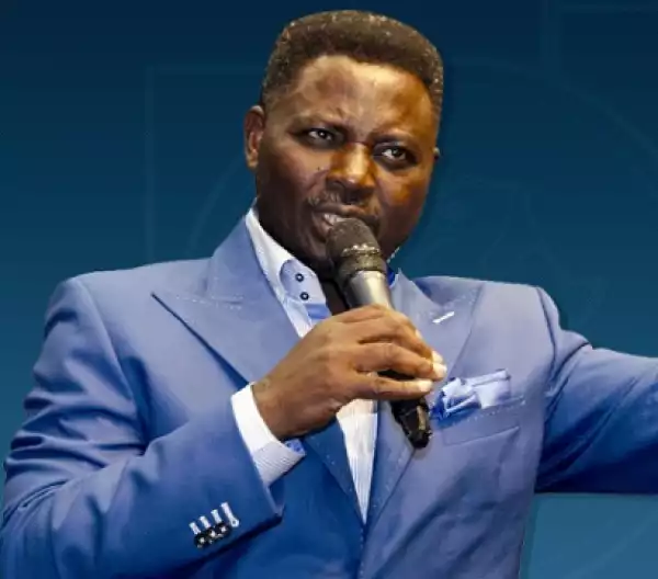 Pastor Ashimolowo shades Prophet Odumeje and Pastors who uses woman with bulgy arm for fake miracles (video)