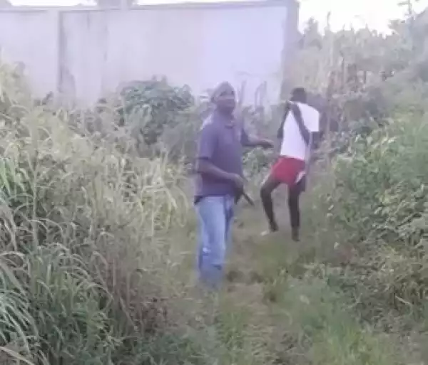 Eyewitness Calls Out Man After Catching Him With Teenage Girl In the Bush