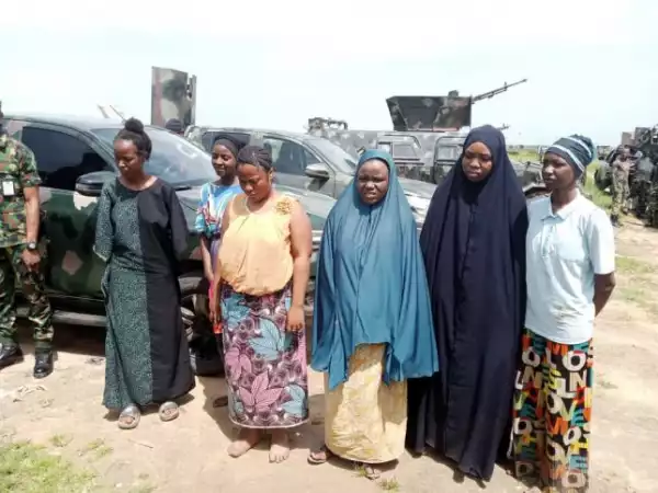 Army Rescues 6 Kidnapped Students Of Federal University Of Gusau (Photo)